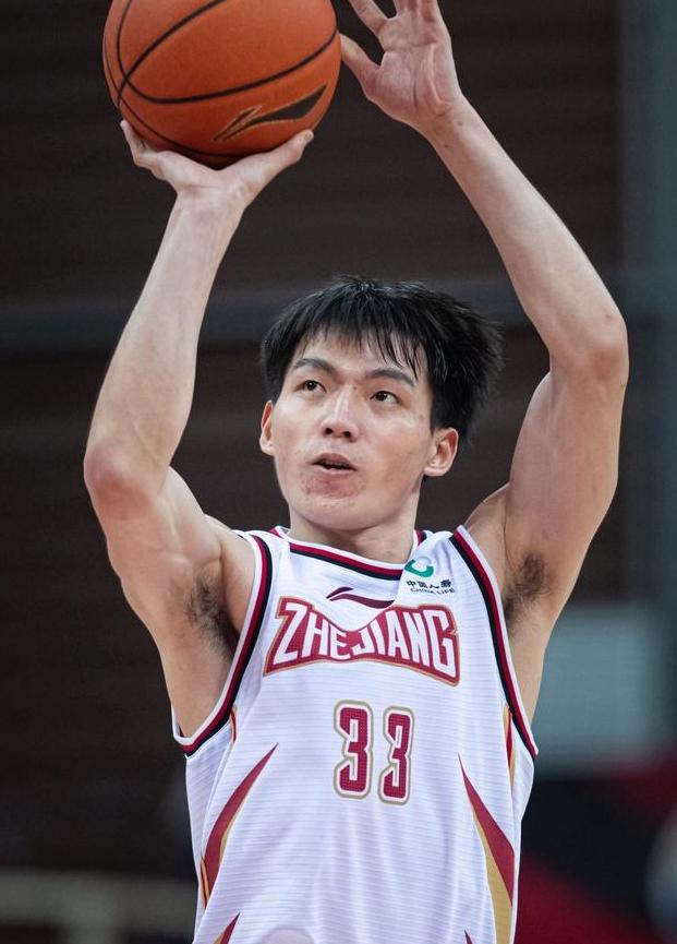 天津男篮前锋受伤抢救无效，球队黯然失利的简单介绍