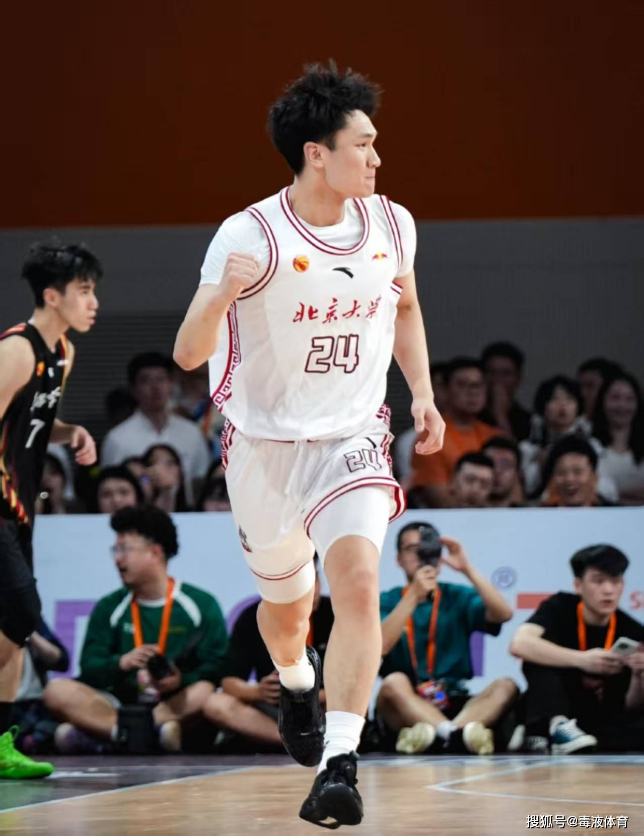 北大胜华侨第五次夺CUBAL冠军管子煜总决赛MVP